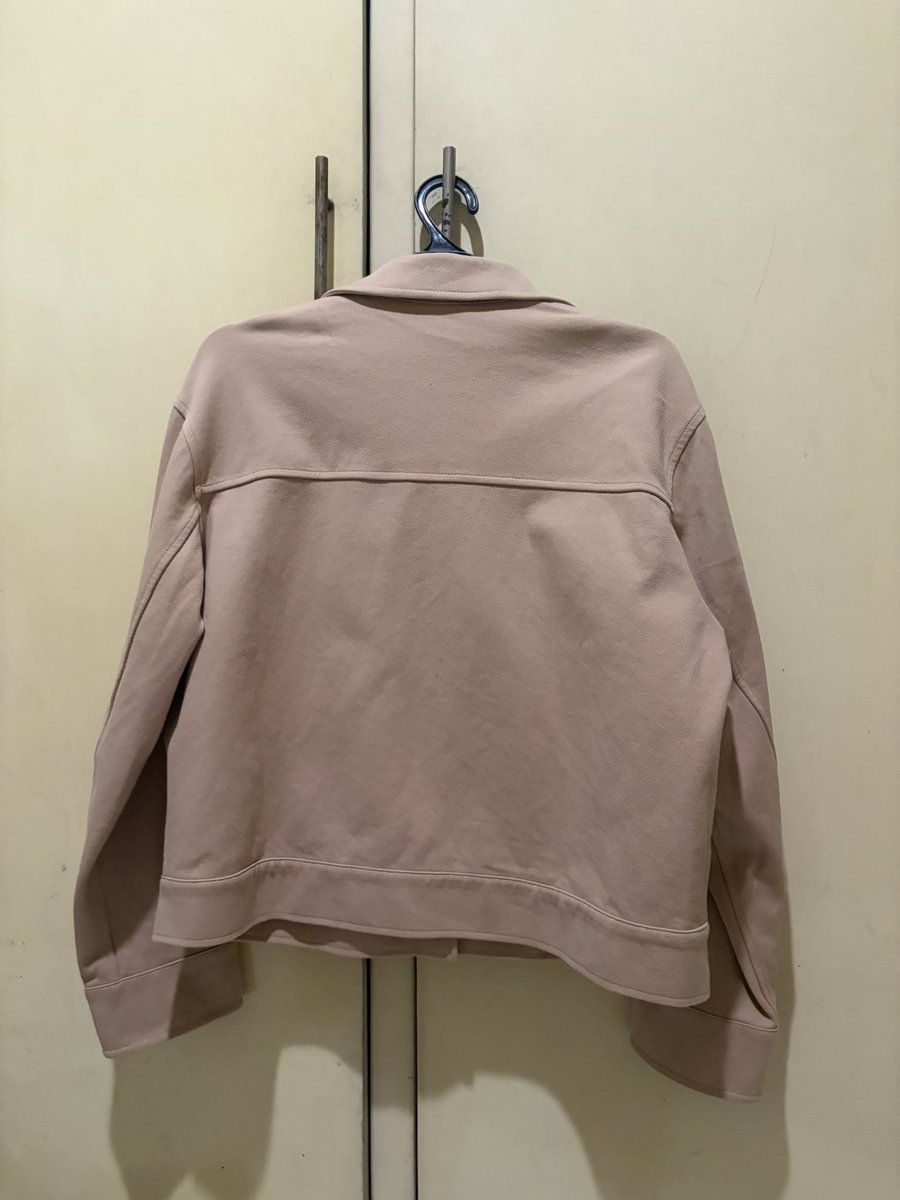 alterperkedel's tweet photo. Jaket uniqlo size M
Jarang dipake
150k

Dom jaktim ya
#wts https://t.co/2HUQfY4iKZ