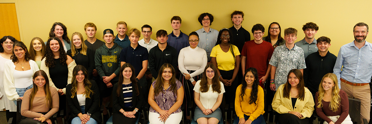 OUBusiness's tweet photo. Discover how the #OUBusiness Honors Program helps high-achieving students stand out through hands-on learning, personalized support and professional development.

July 23 | 4-5 p.m. | Virtual

Register: https://t.co/GIym3ybGfV https://t.co/h7eWBYkm0a