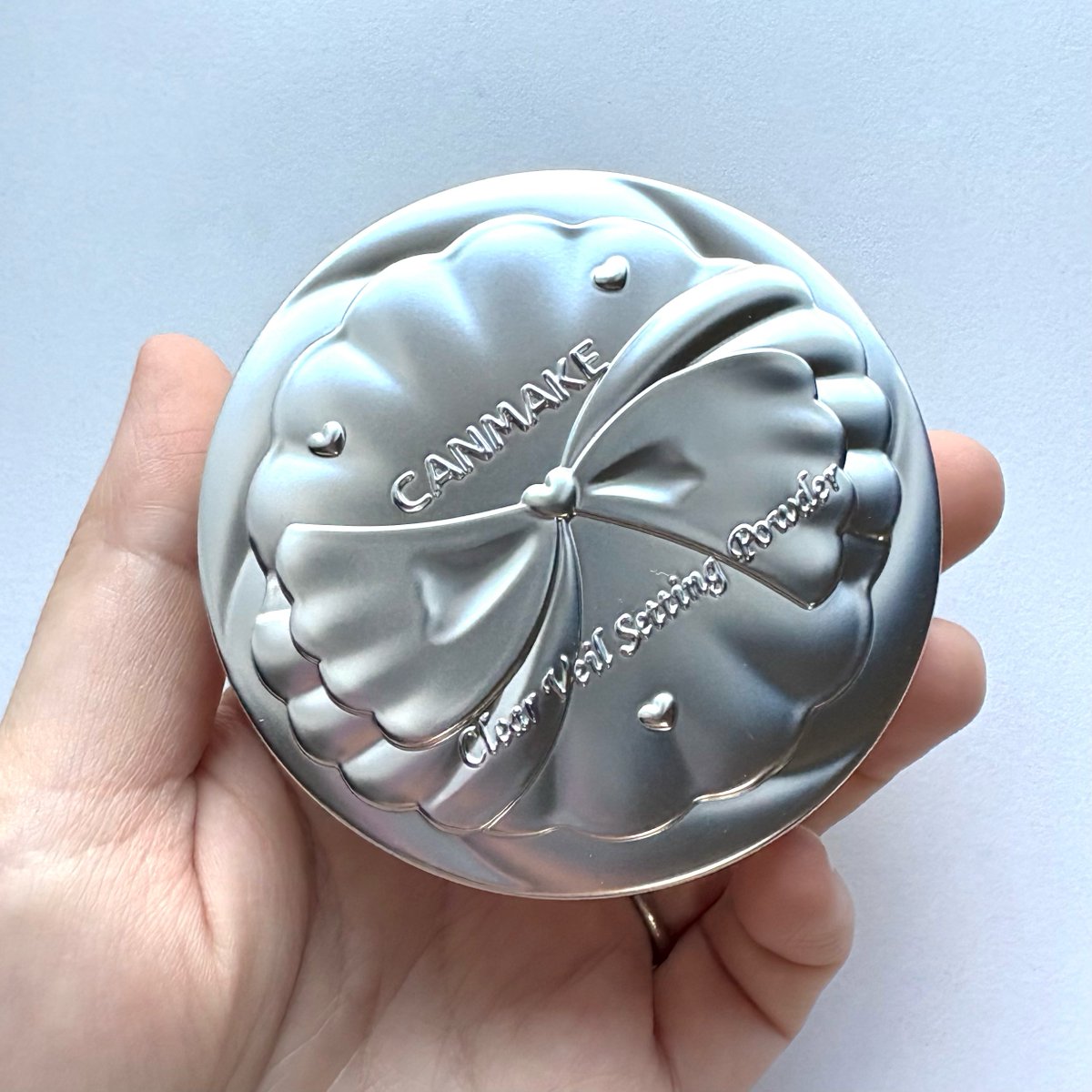 kyaricosmetics's tweet photo. キャンメイクのパウダー再入荷してたから買ってみた🫧
触った感じサラサラで軽そうで期待大🙂‍↕️
明日の朝ちゃんと使ってみよ〜〜💞

キャンメイク
クリアヴェールセッティングパウダー 01

#コスメ購入品 https://t.co/Rv5Jq6SKUM