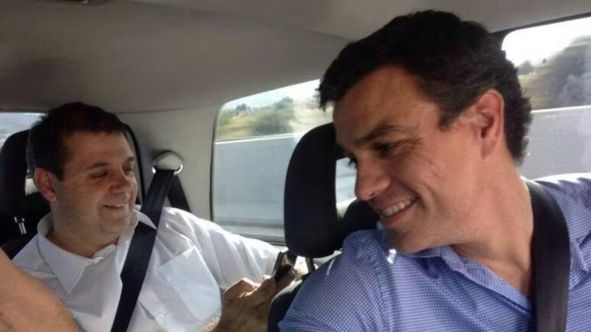 elespanolcom's tweet photo. 🔴 #URGENTE | El juez del 'caso Leire Díez' cita como investigado a Juanma Serrano, exjefe de gabinete de Sánchez y expresidente de Correos https://t.co/Kd16nELMMw https://t.co/IHAunMvB1N