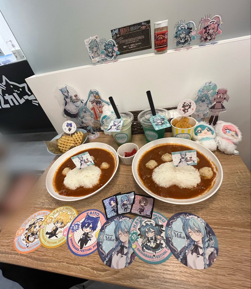 mari_n07's tweet photo. 念願の22カレー🐈‍⬛🎀 https://t.co/Tq9SsGfkdB