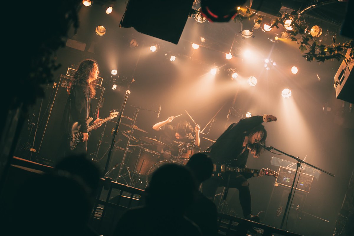 Tarareba_info's tweet photo. 2026.07.09(木)
music zoo KOBE 太陽と虎
⾼らかに鳴く⽇

photo gallery③

photo by @tani1047ri https://t.co/J2YDfFbfxY