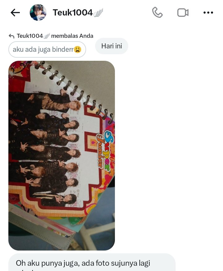 taaxiee's tweet photo. aku dikasih liat artefak😭 https://t.co/QfVdXIRy39