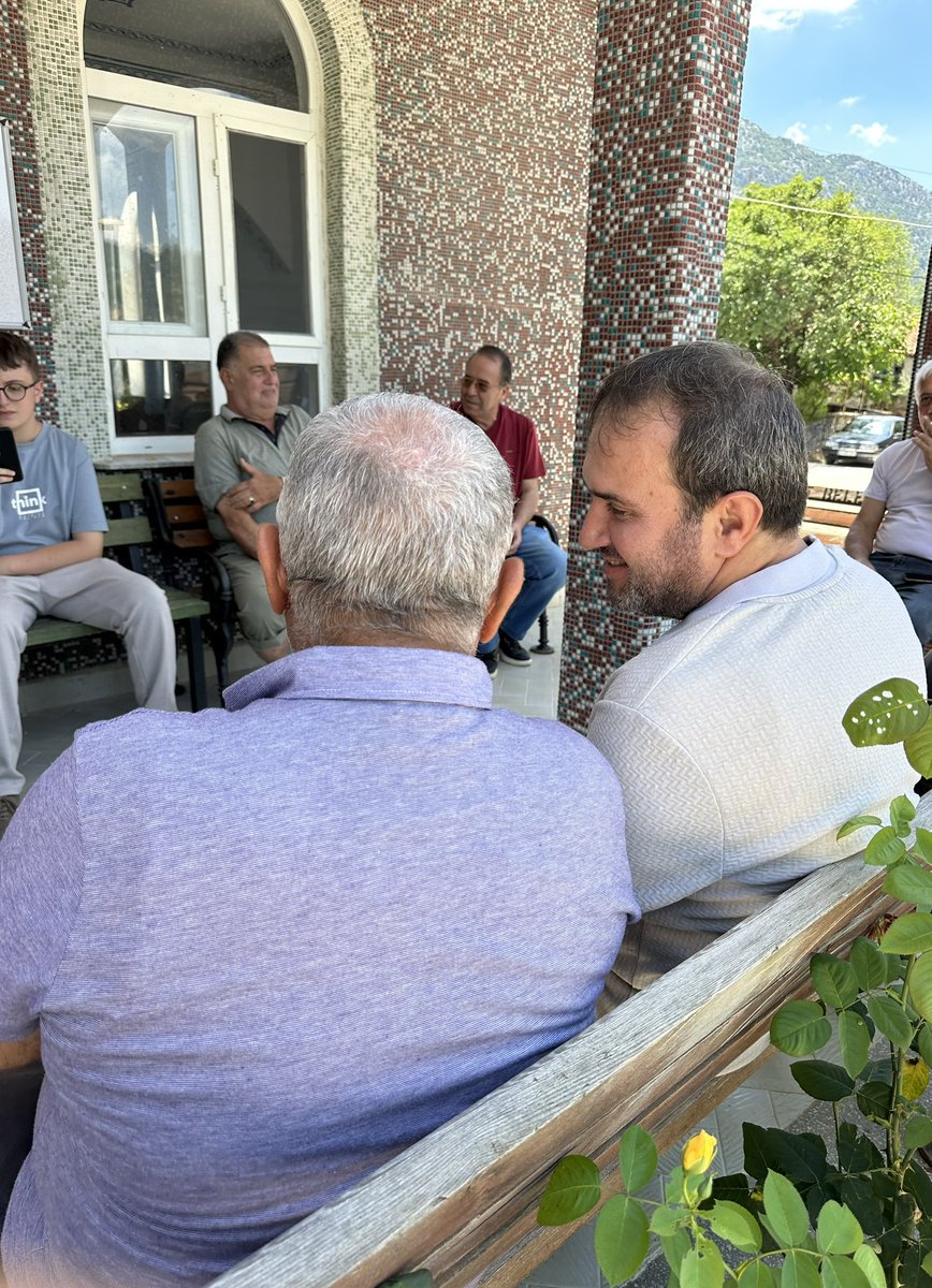 ibrahimozkan81's tweet photo. Bu hafta Cuma namazımızı #Mahmutlu Mahallemizde eda ettik. Ardından gönlü güzel hemşehrilerimizle bir araya gelerek, hasret giderdik. Sıcak sohbetler eşliğinde muhabbetimizi tazeledik.
Rabbim gönül birliğimizi ve kardeşliğimizi daim eylesin. Allah muhabbetimizi eksik etmesin. 🤲😊