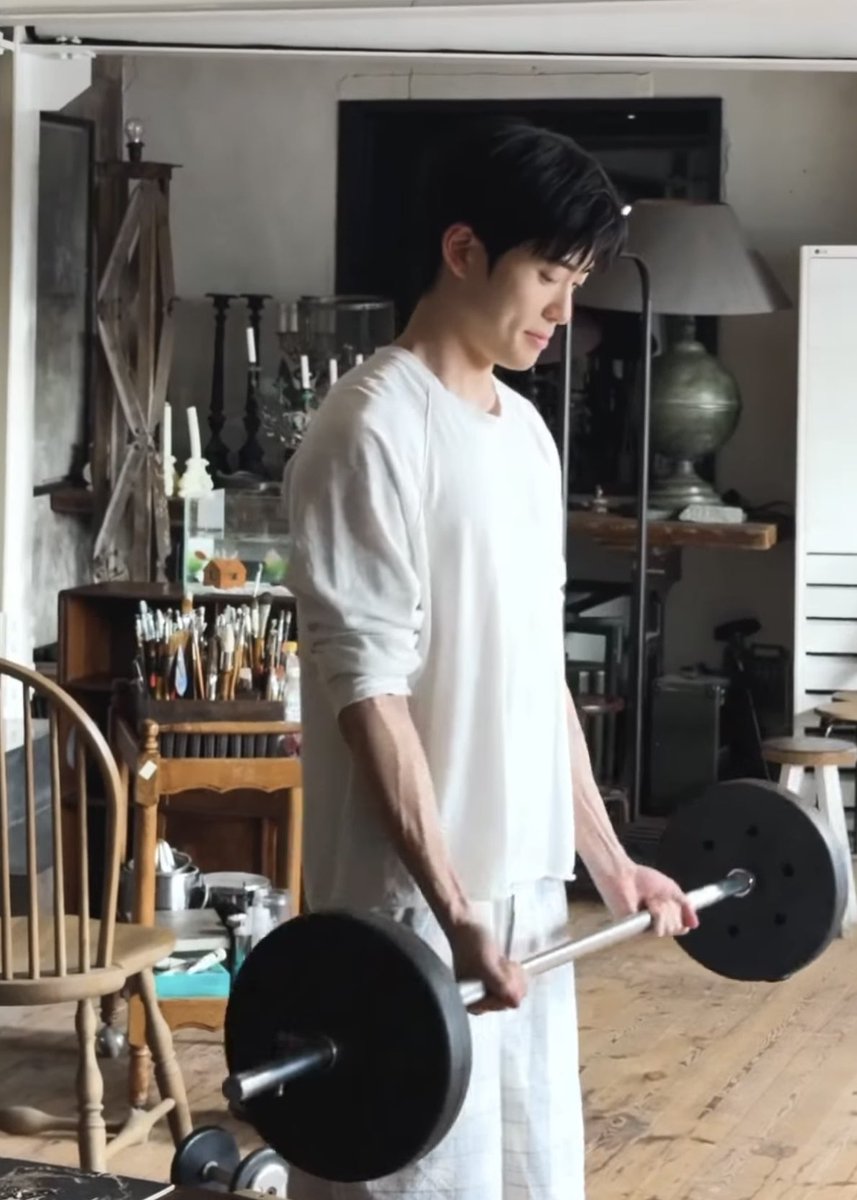 JAEWOOLOOKS's tweet photo. jaehyun’s forearm veins 🫨 https://t.co/hckkE5MFOH