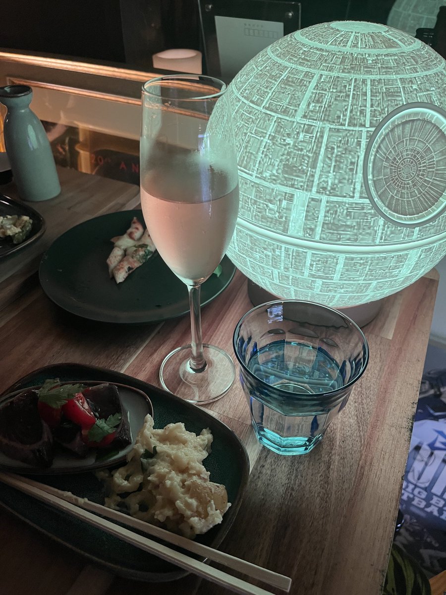 moonlit_land's tweet photo. 挨拶のだけのつもりが、好きなお店に入れた🥰幸せ https://t.co/BkcyNN6AWi