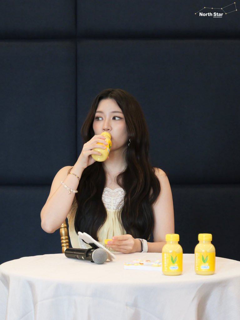 Ginjay_id's tweet photo. My Favorit Girl🤟😍🦙.

GINNY FRESHY SQUEEZED CORN JUICE
#GinnyXWeiChangLi
#ginnynatnicha
#ginjay https://t.co/kTzAgHG7O7