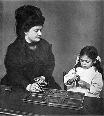 MT5_14's tweet photo. Co łączy włoską lekarkę Marię Montessori🇮🇹 i bł. M. Różę Czacką❓ Czym jest "metoda #Montessori"❓ Czy w rozwoju dziecka jest miejsce dla duchowość❓
O tym wszystkim już w najbliższą niedzielę 12.07 o g.13 w #Mt514 opowie Agata Babiarska.
Zapraszamy❗️
#muzeumOtwarte #Wilanów https://t.co/j8Cf4HefvS