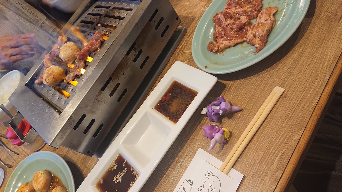 turugi_moroha's tweet photo. おかんと焼き肉ジャー(>(ｪ)<*)

うまい！
うまい(>(ｪ)<*)
うまかった(>(ｪ)<*)(>(ｪ)<*) https://t.co/0rhU17yh8N