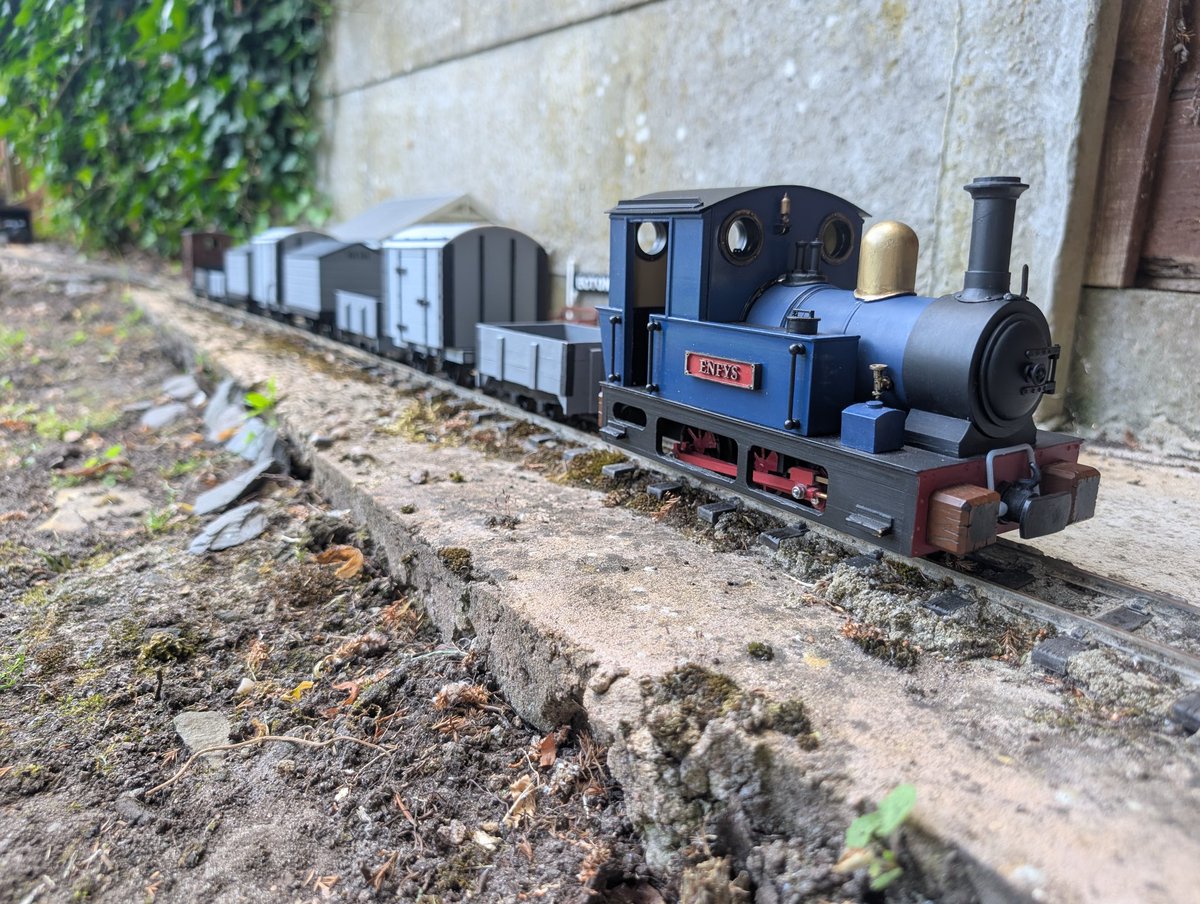 DaneTank656's tweet photo. 3D printing is an amazing tool when it's not being used for roadside slop. The ability to create whatever you want from it and having the drive to do so cries out for the best this hobby can provide. I wouldn't be able to garden scale properly without it. https://t.co/vQ5e6X2NRR