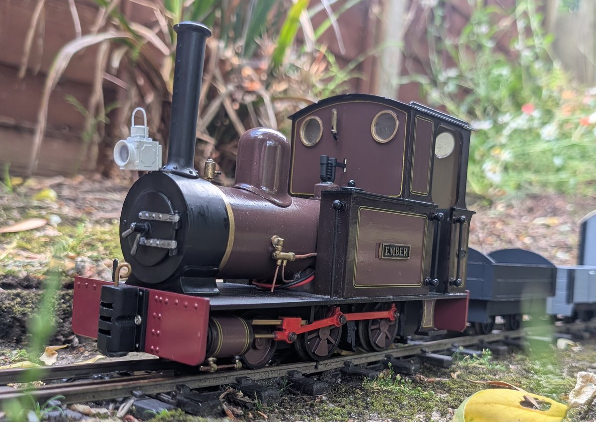 DaneTank656's tweet photo. 3D printing is an amazing tool when it's not being used for roadside slop. The ability to create whatever you want from it and having the drive to do so cries out for the best this hobby can provide. I wouldn't be able to garden scale properly without it. https://t.co/vQ5e6X2NRR