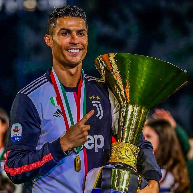 Samirate_Engnr's tweet photo. 🇵🇹⚫️⚪️ 8 years ago today, Juventus signed Cristiano Ronaldo in a €100m deal. ✅ 

His Juventus stats: 129 goal contributions in 134 matches. 5 trophies won. 🥇 https://t.co/mh36SZRQ7L