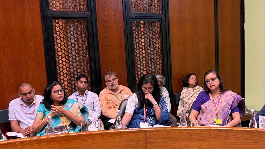 AprajitaSarangi's tweet photo. Chaired the Sub Committee of PUBLIC ACCOUNTS COMMITTEE on Defence Matters within the Parliament premises today.

Heard Chief of Defence Services and Secretary, Department of Military Affairs of the Ministry of Defence along with his colleagues with regard to the C &amp; AG Reports. https://t.co/xchF3xkeGk