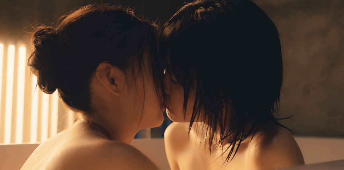 true0bIue's tweet photo. shades is such an underrated GL, it really captured the messiness of an all girls school full of girls who like girls

there’s sm drama which makes it really fun to watch but it also tugged at my heartstrings at times

it will only continue if it gets more popular 🥲 #shadesgl https://t.co/GWEWOddRzE
