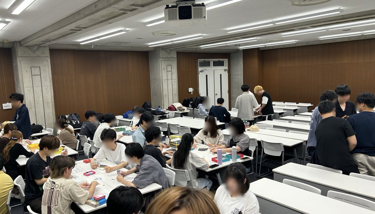 seikei___game__'s tweet photo. 本日活動日でした！

 #春から成蹊 #ボードゲーム #成蹊大学 https://t.co/OQSdxATYV5
