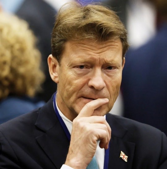 D_S_Schofield's tweet photo. @TiceRichard Richard Tice in justifying a(nother) gift of £1M :

“My family have known the Cottrell family and the broader Hesketh family for 50 years, a very successful aristocratic family.”

Anti-Establishmentarian Hero in action https://t.co/f9ufOC7wex