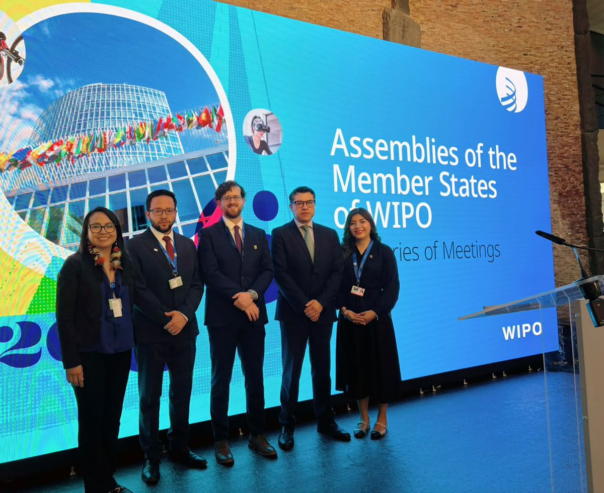 Ecuador_OMC's tweet photo. #Ecuador participa en la 68ª serie de reuniones de las Asambleas de @WIPO #OMPI, principal espacio multilateral de diálogo y cooperación en materia de propiedad intelectual, destacando su contribución al impulso de innovación, inclusión y desarrollo en beneficio de la sociedad 🌍 https://t.co/nqRe9bD669
