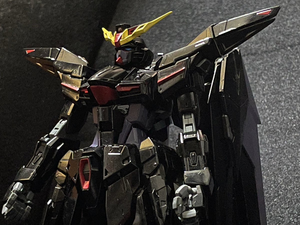 EC10542778's tweet photo. 完成しました！
その名も「X-27F Freiheit(フライハイト)」✨
ドイツ語で自由を意味し、「ブリッツモチーフのフリーダム」をテーマとしました
MGのフリーダムver2.0をベースにMGのジャスティス、プロヴィデンス、ブリッツ、リ•ガズィ、νガンダムなどをミキシングしてます🧬
#ガンプラ https://t.co/TIE1HlPG5q