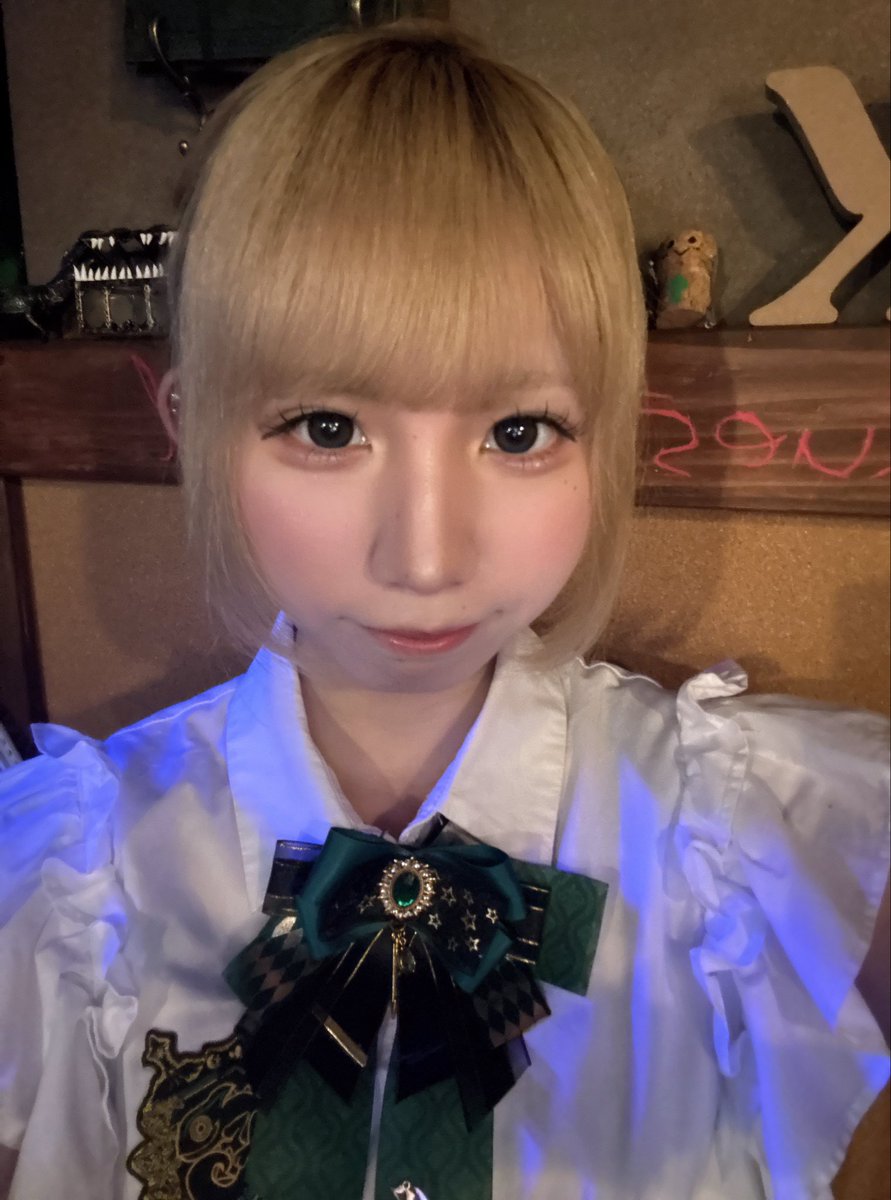 nnnoqq's tweet photo. ぎるいんしてます！
金曜日！ご帰還待ってます(ˆ .  ̫ . )" https://t.co/1CxsXcn9nB