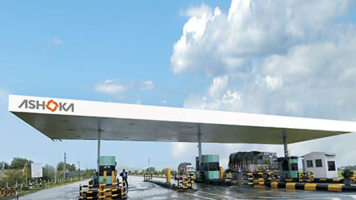 CNBCTV18News's tweet photo. #AshokaBuildcon settles #NHAI case, pays ₹1 crore; suspension withdrawn
@jpullokaran
https://t.co/3xvDwUI4d9 https://t.co/wd7aSMLdzr