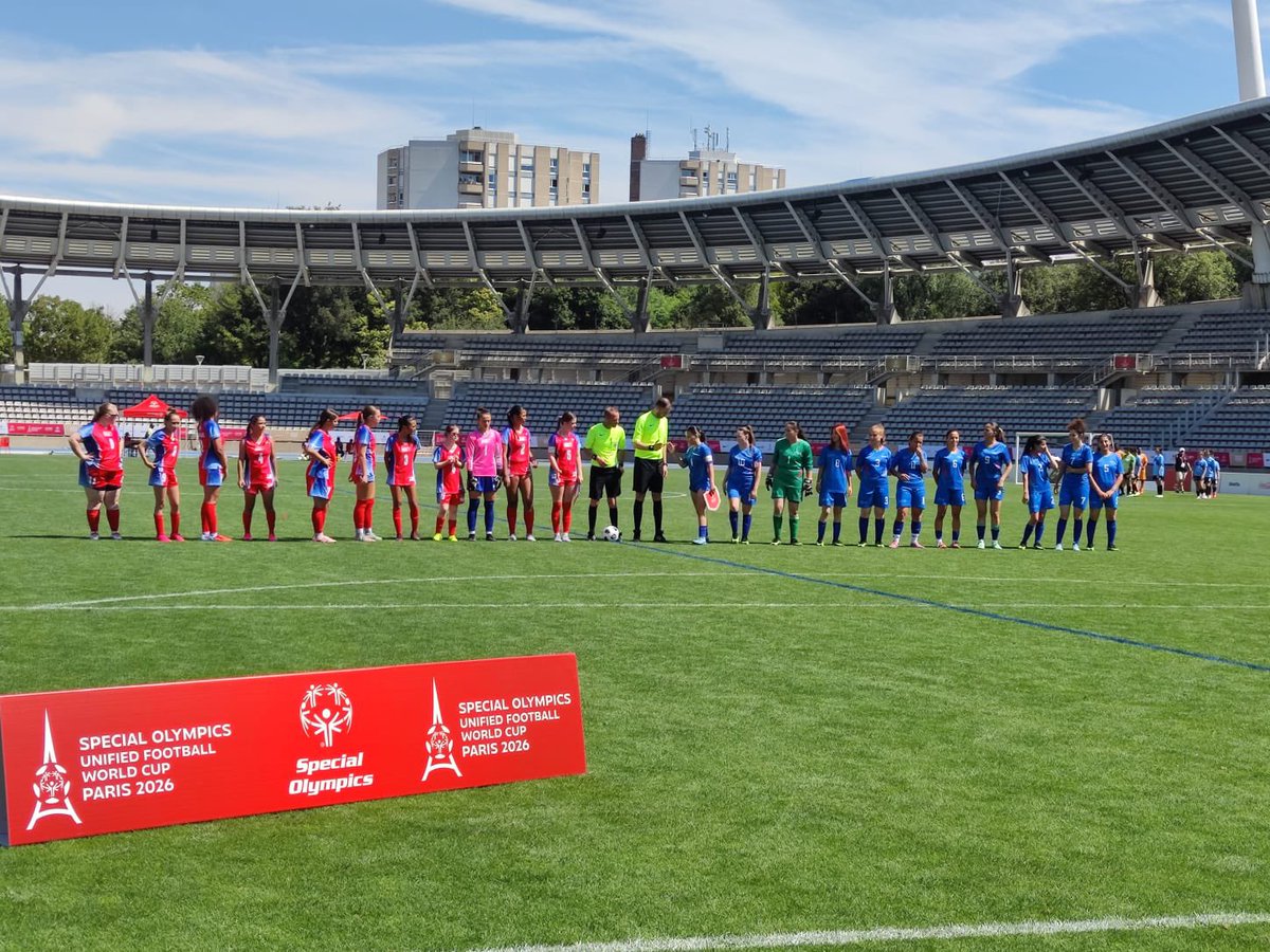 LAbdullayevaMFA's tweet photo. Azərbaycan Xüsusi Olimpiya Komitəsinin qadınlardan ibarət Birləşmiş Futbol yığma komandası “Xüsusi Olimpiya Birləşmiş Futbol Dünya Kuboku Paris 2026” turnirində final mərhələsində ABŞ Xüsusi Olimpiya millisi ilə oynadı və çempion oldu. Təbriklər 🇦🇿! 👏👏👏 https://t.co/hOHdFLHW2L