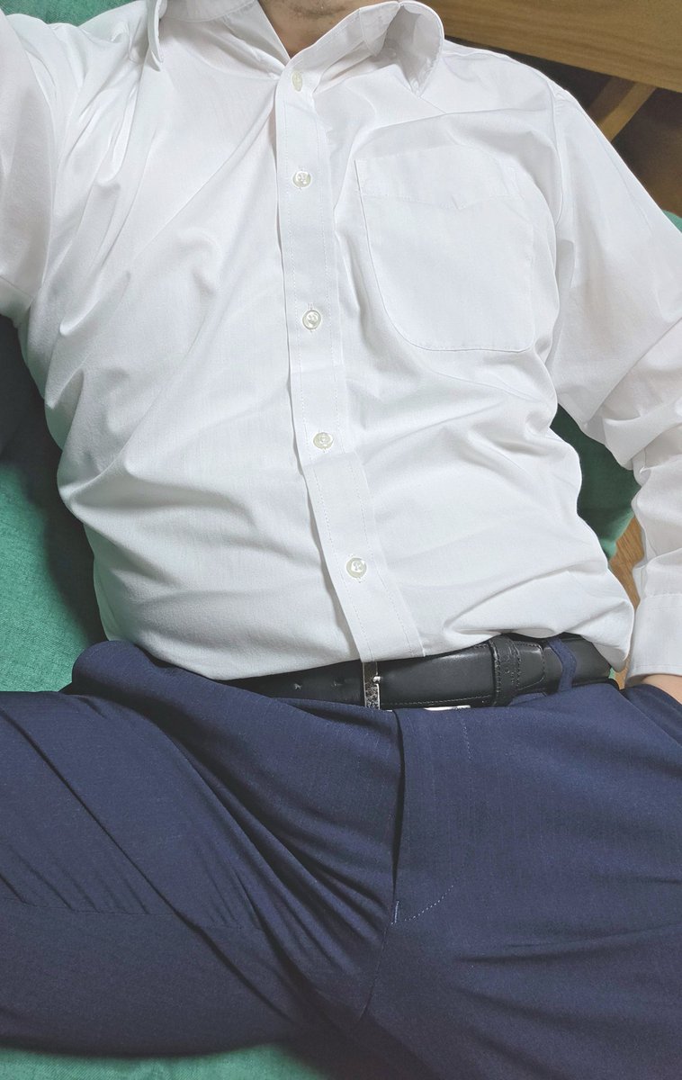 tststatsu_suit's tweet photo. 暑くて疲れたー😣
ハグしたい！ https://t.co/34mQbBMra7