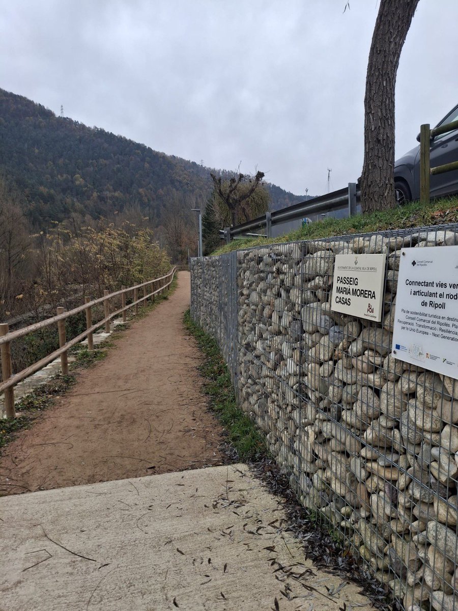 turismecat's tweet photo. ♻️ Els #PSTD han permès actuar arreu del territori per construir un model turístic de la destinació Catalunya més sostenible, competitiu i preparat per als reptes de futur
206,3 M€ #NGEUCat per a:
📑 55 projectes
🚧 793 actuacions
🔗 Més informació: https://t.co/QpRrj2P916 https://t.co/KKpq6WIvkc