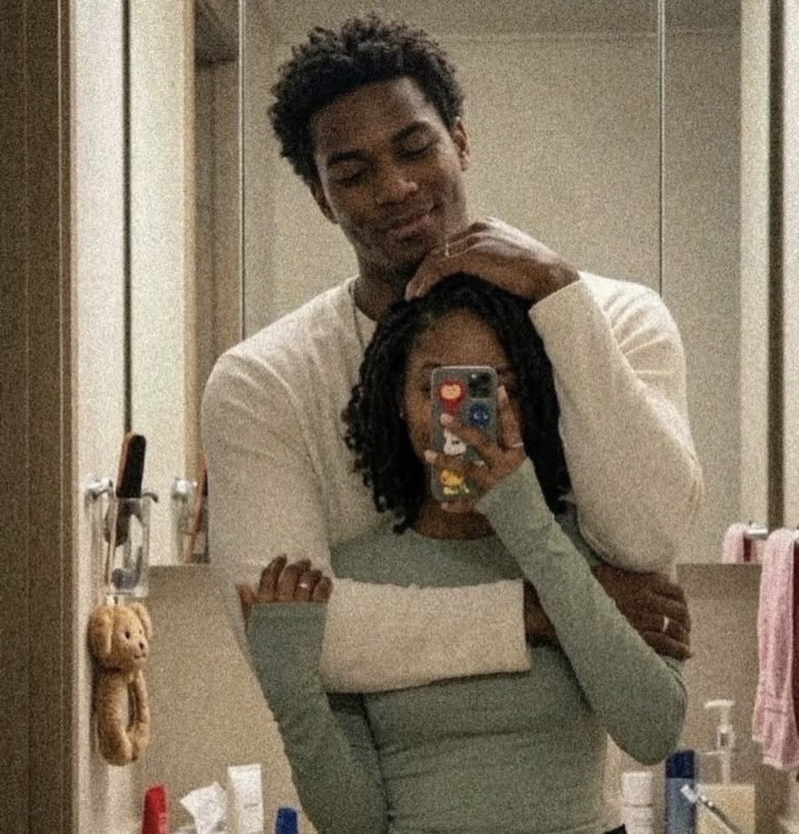 CAgabson's tweet photo. Love is actually a beautiful thing ❤️ https://t.co/4DE0GEI8HX