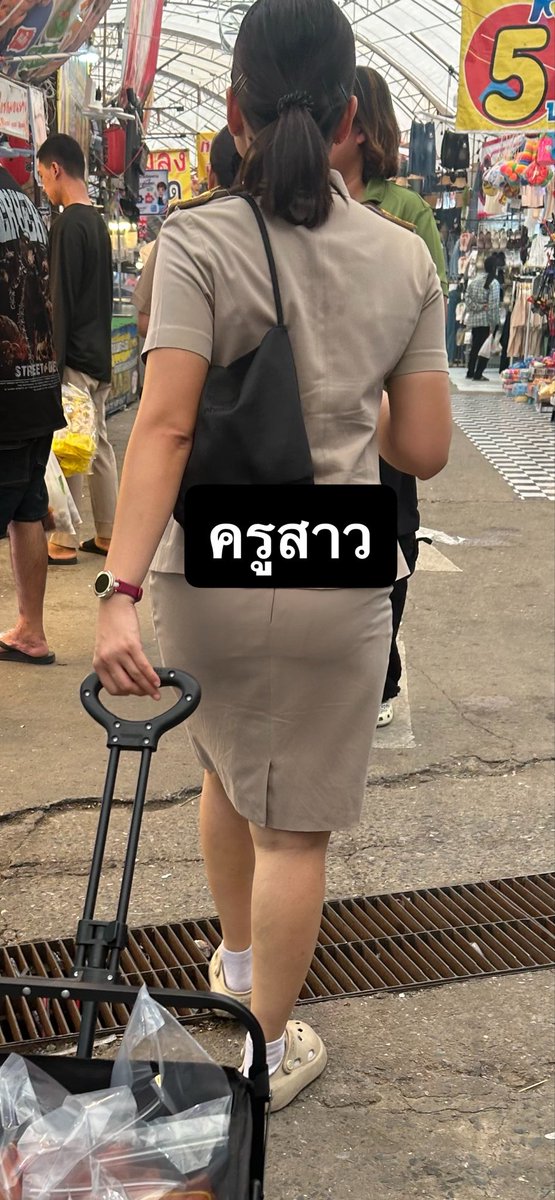 Sugy5cl's tweet photo. เสียวจริงๆ ชุดกากี

https://t.co/fbBdPGg0lZ https://t.co/Akdj95MLbE