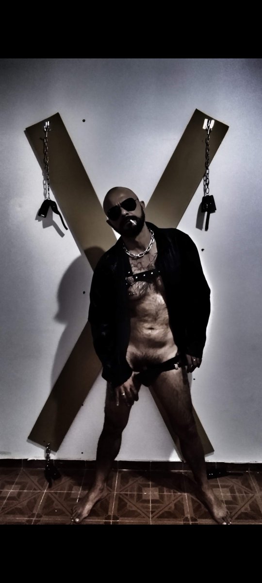 erotes_leather's tweet photo. https://t.co/fBlI7J1hpV