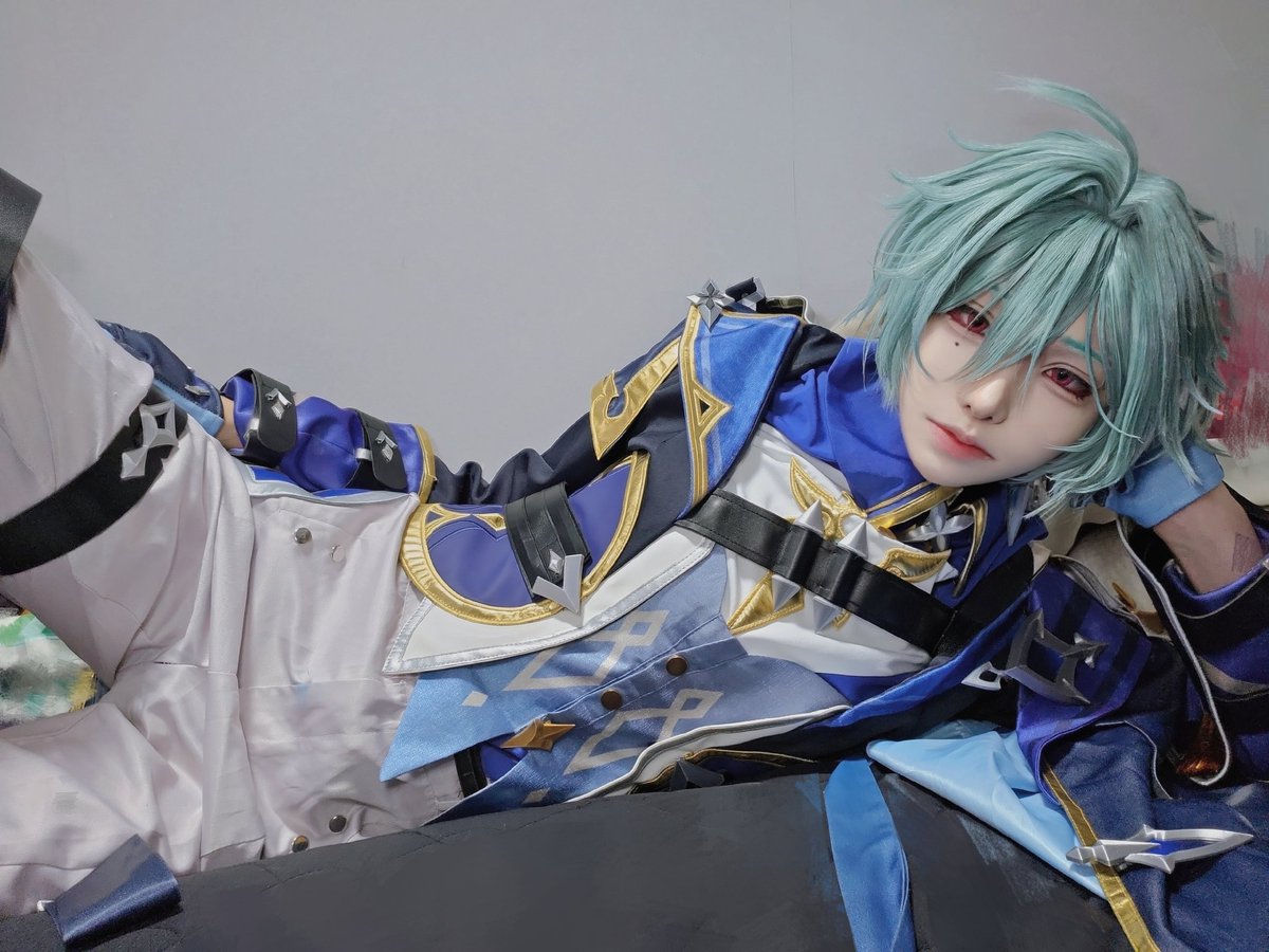 ramune0066's tweet photo. 宅cos 金曜日だからって夜更かししすぎんなよー https://t.co/eXM0hoHmR4