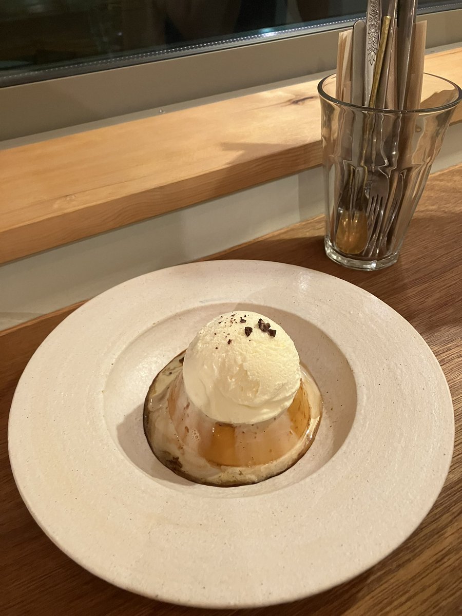 hancoooooo's tweet photo. 近所におしゃれカフェ見つけた。たまたま今日は夜営業しよったから来れた https://t.co/RqtZVmkRG7