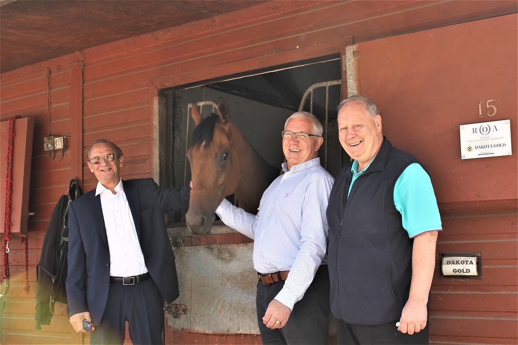 mdodsracing's tweet photo. Breaking news: Popular sprinter Dakota Gold has been retired after 17 wins in 79 races, amassing £488k in prize money. A dream horse to train, he's now set for a happy retirement home for life with us at Denton Hall.
https://t.co/YqcnDsUkwJ https://t.co/JTQVWRxIKH
