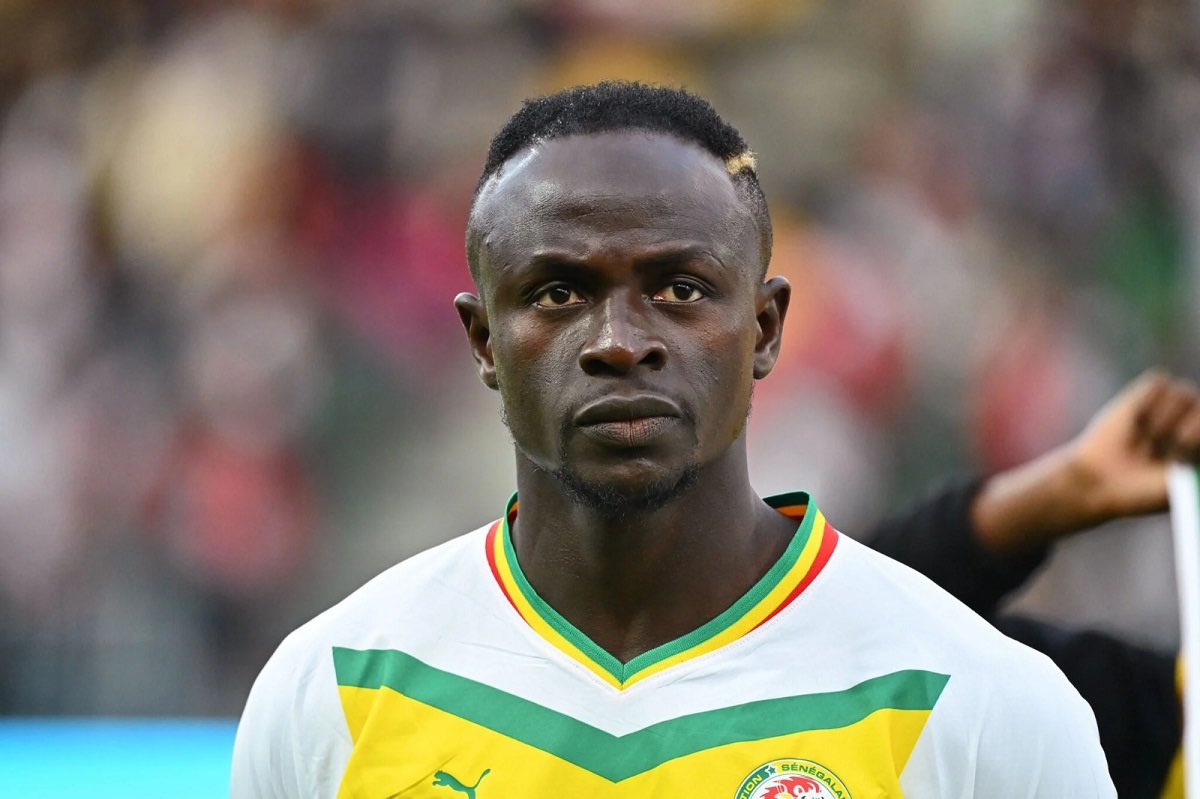 _BeFootball's tweet photo. 🚨 LA CARRIERE GIGANTESQUE DE SADIO MANÉ 🇸🇳 AVEC LE SÉNÉGAL ! 🤩🍿 

🏟️ 130 sélections (𝟮𝗲 𝗽𝗹𝘂𝘀 𝗰𝗮𝗽𝗲́)
⚽️ 54 buts (𝗺𝗲𝗶𝗹𝗹𝗲𝘂𝗿 𝗯𝘂𝘁𝗲𝘂𝗿 𝗦𝗲́𝗻𝗲́𝗴𝗮𝗹)
🏆 CAN 2021 
🥈 Finaliste CAN 2019 et 2025 (𝘀𝗲𝗹𝗼𝗻 𝗱𝗲́𝗰𝗶𝘀𝗶𝗼𝗻 𝗱𝘂 𝗧𝗔𝗦)
🎖️ Meilleur joueur CAN 2021 et 2025
