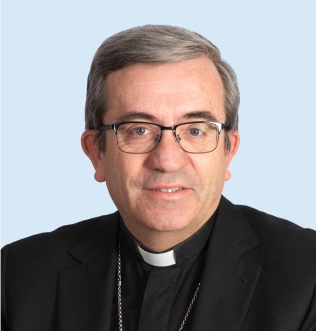 JuanPorcel4's tweet photo. La iglesia, llama "banda de ladrones" al gobierno. Estos son los que encubren a los curas pederastas, los que no pagan impuestos, los que llevan toda la vida asustando a los tontos con el infierno.
Señores del gobierno, quiten las subvenciones a esta basura. https://t.co/syjjai2ZxH