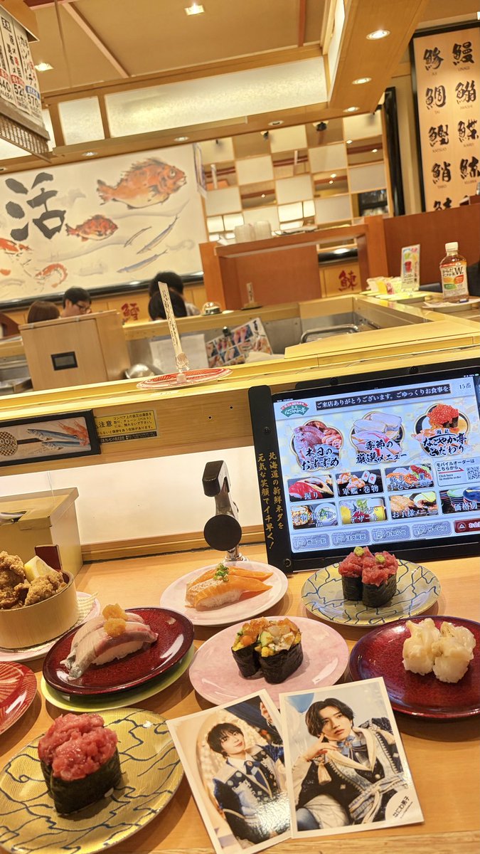 SPL__mc's tweet photo. なにわちゃん北海道に連れてきてくれてありがとう🍣💞
なごやか亭のいくらこぼし🐟💕
ネタが大きくて脂がのってて本当に美味しかった🤤🤤 https://t.co/aUcN3eGH3w