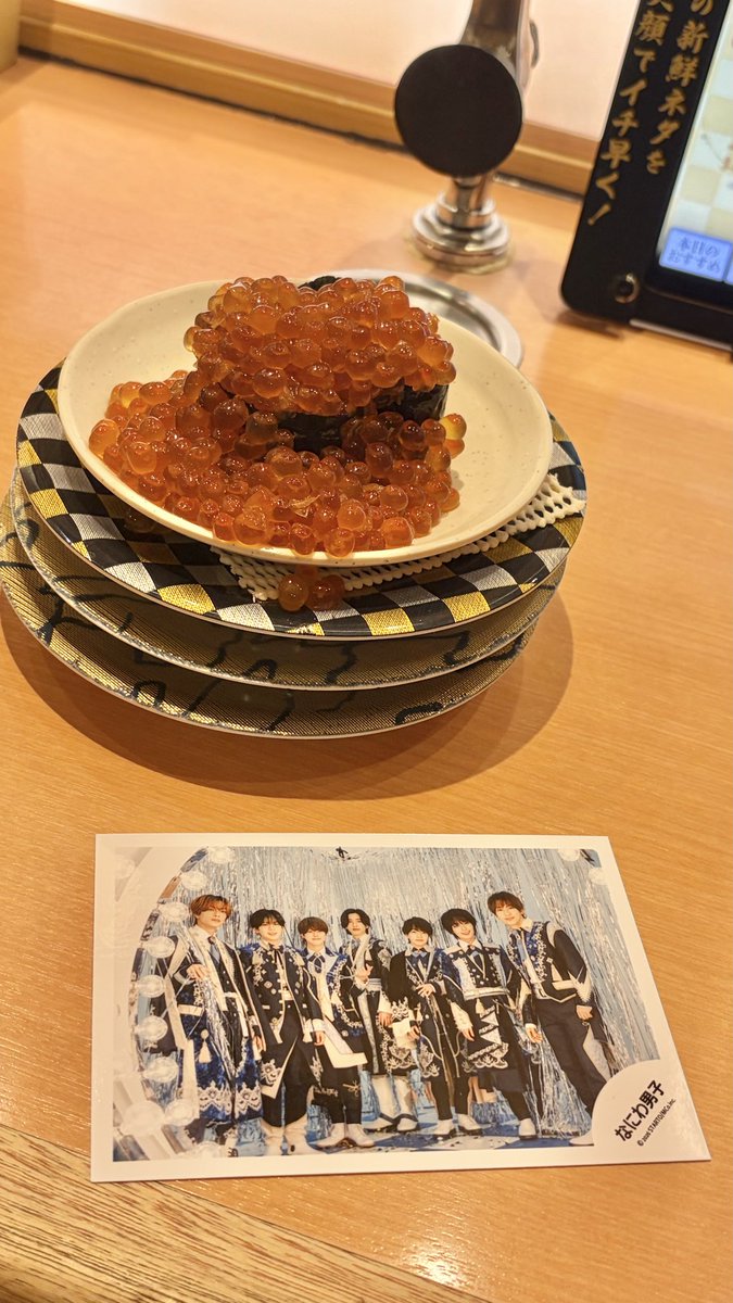 SPL__mc's tweet photo. なにわちゃん北海道に連れてきてくれてありがとう🍣💞
なごやか亭のいくらこぼし🐟💕
ネタが大きくて脂がのってて本当に美味しかった🤤🤤 https://t.co/aUcN3eGH3w