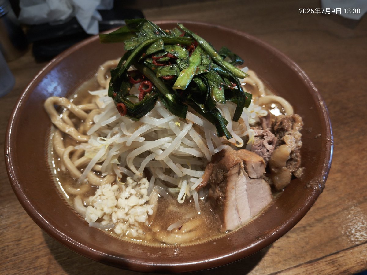 mons_ak's tweet photo. MEN YARD FIGHT
大ラーメン辛ニラ💪 https://t.co/gDIHKM3wVf