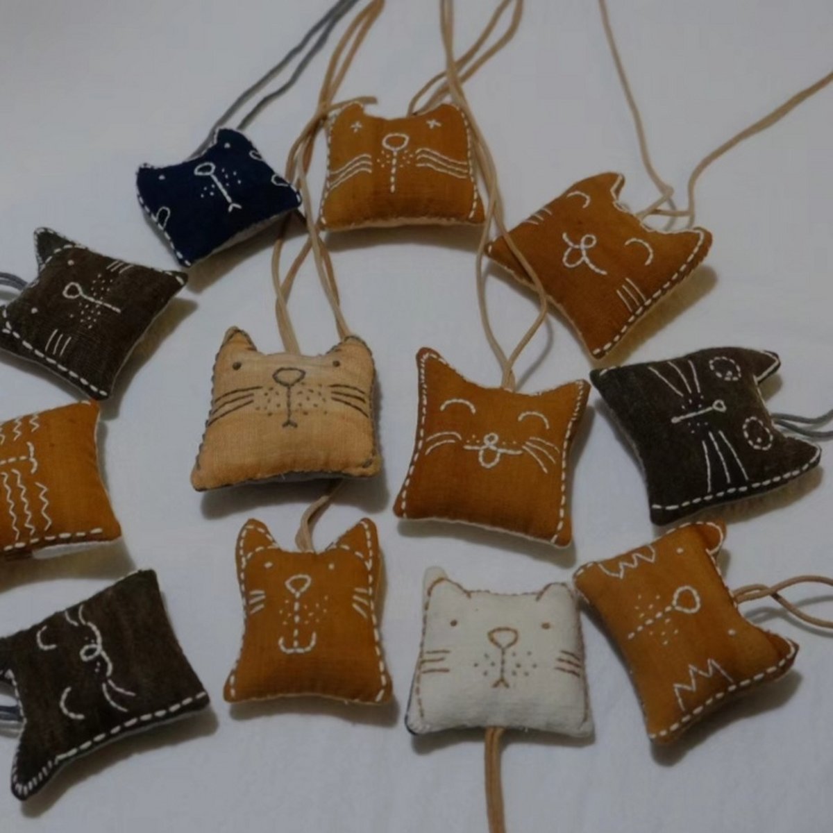 BlackCatofDeath's tweet photo. Just finished this cute fabric scrap suncatcher for my windows!  Upcycled old clothes, so satisfying and zero waste—best weekend craft vibes  #DIYCrafts #Upcycle https://t.co/S7oUFGb0JG
