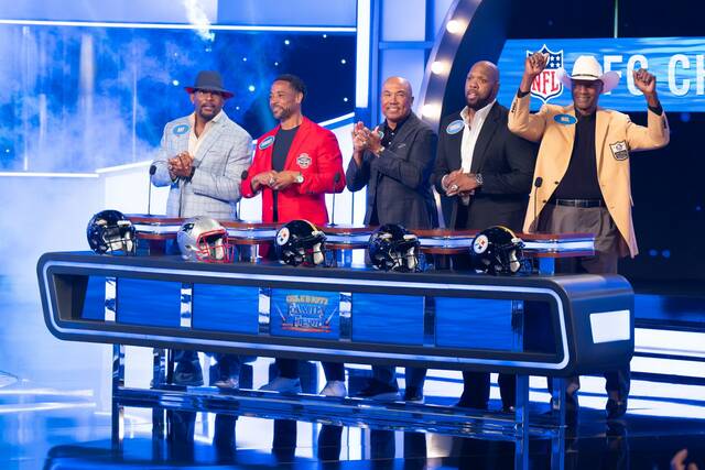Blitz_Burgh's tweet photo. Ray Lewis, Rodney Harrison, Hines Ward, Terrell Suggs and Mel Blount represented the AFC in Thursday’s season premiere of ABC’s “Celebrity Family Feud.” #Steelers #NFL https://t.co/i8jvLHeXGD