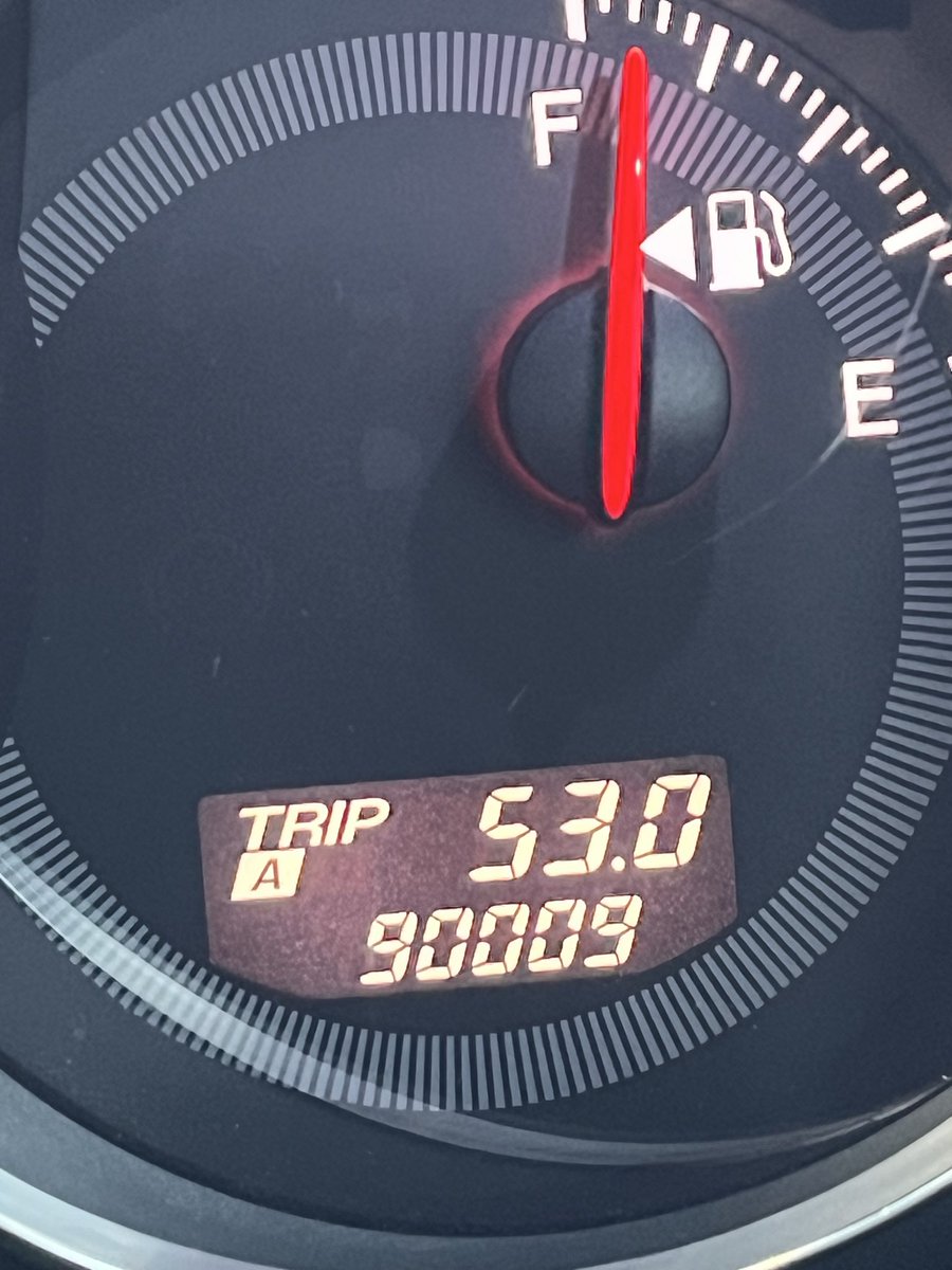 love_rotary's tweet photo. ８くん、90,000キロ超え😊
エンジン載せ替えからは、3,600キロ
好調です😎
#RX8 https://t.co/0GYRJTs5st