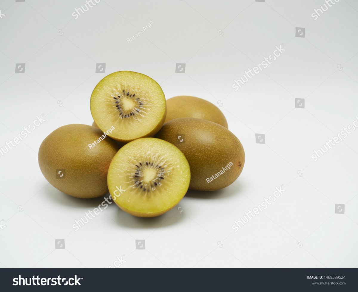 GinaBellmj3h's tweet photo. Just tried the new organic golden kiwis—juicy, super sweet with zero weird aftertaste, way better than the regular ones I used to grab. 10/10 would restock! https://t.co/dMiLa7NxFm