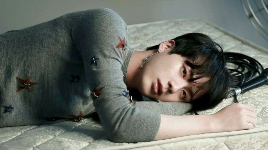 dailyjinwaist's tweet photo. https://t.co/VIsQjZcyU0