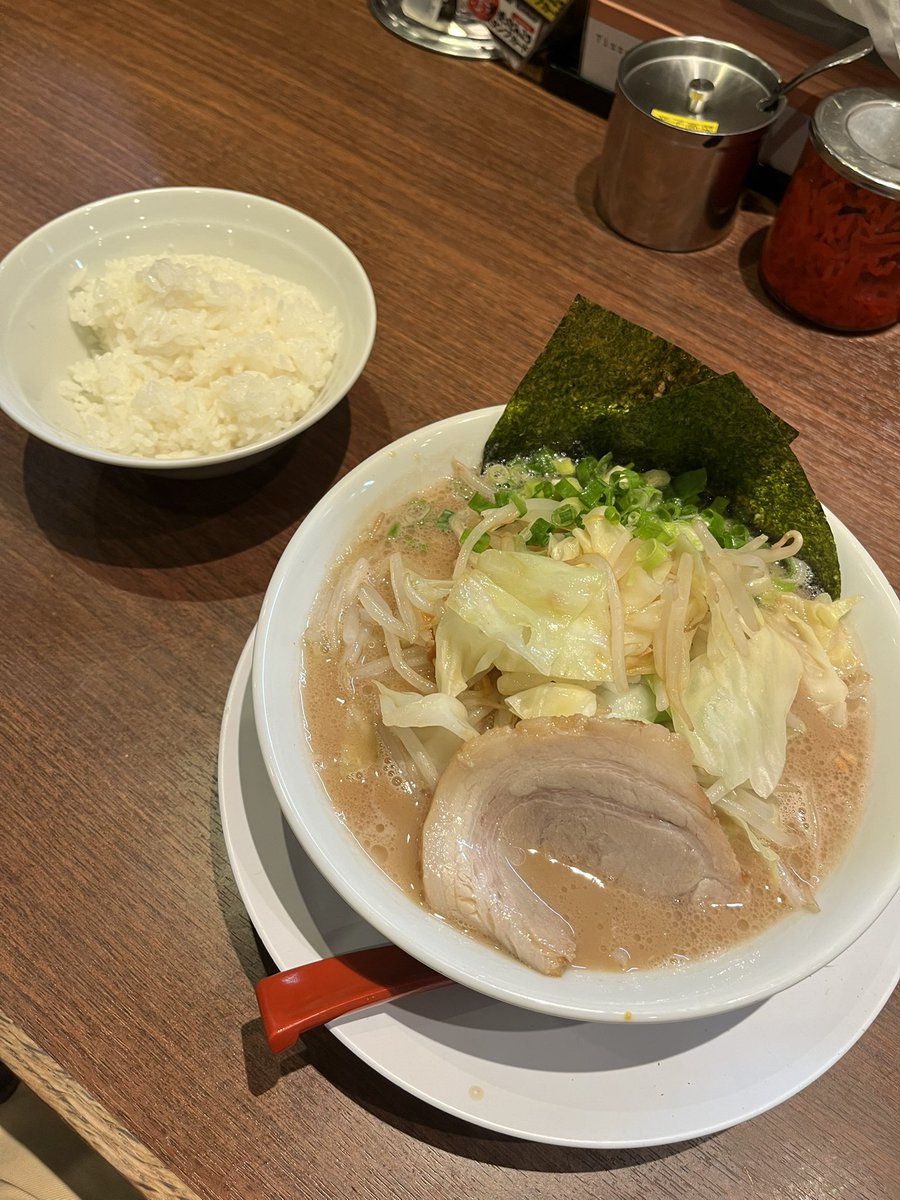 chipdesu's tweet photo. 今日のラー活😊 https://t.co/HpH1gLmm3I