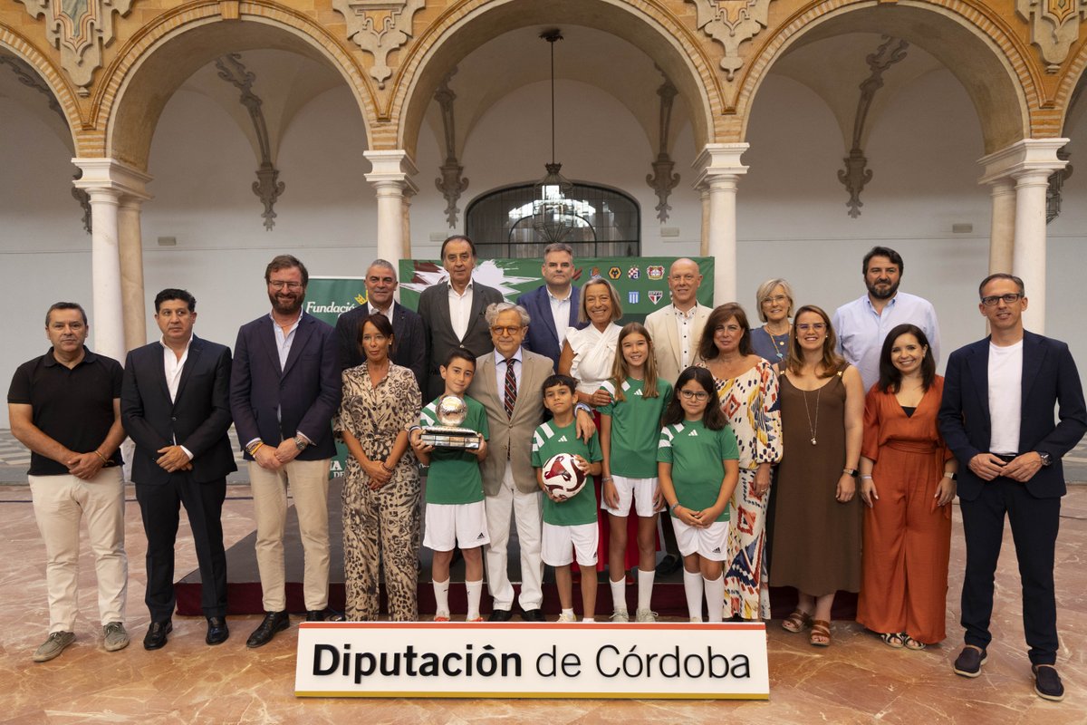 dipucordoba's tweet photo. La @dipucordoba ha acogido la presentación de la XVII edición del Mundial de Clubes Juvenil ‘Trofeo Al Ándalus’, que se celebrará en la provincia, del 31 de agosto al 9 de septiembre, congregando a algunas de las mejores canteras del fútbol mundial.

https://t.co/enpAQZ2eER https://t.co/AVBSBwwfFy