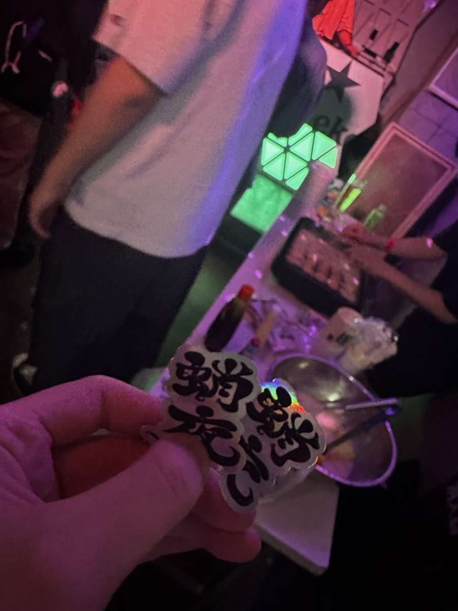 _Luxpes's tweet photo. 遊びに来ました〜
バチイケなステッカーあざす！ https://t.co/WAvzCPKM1J
