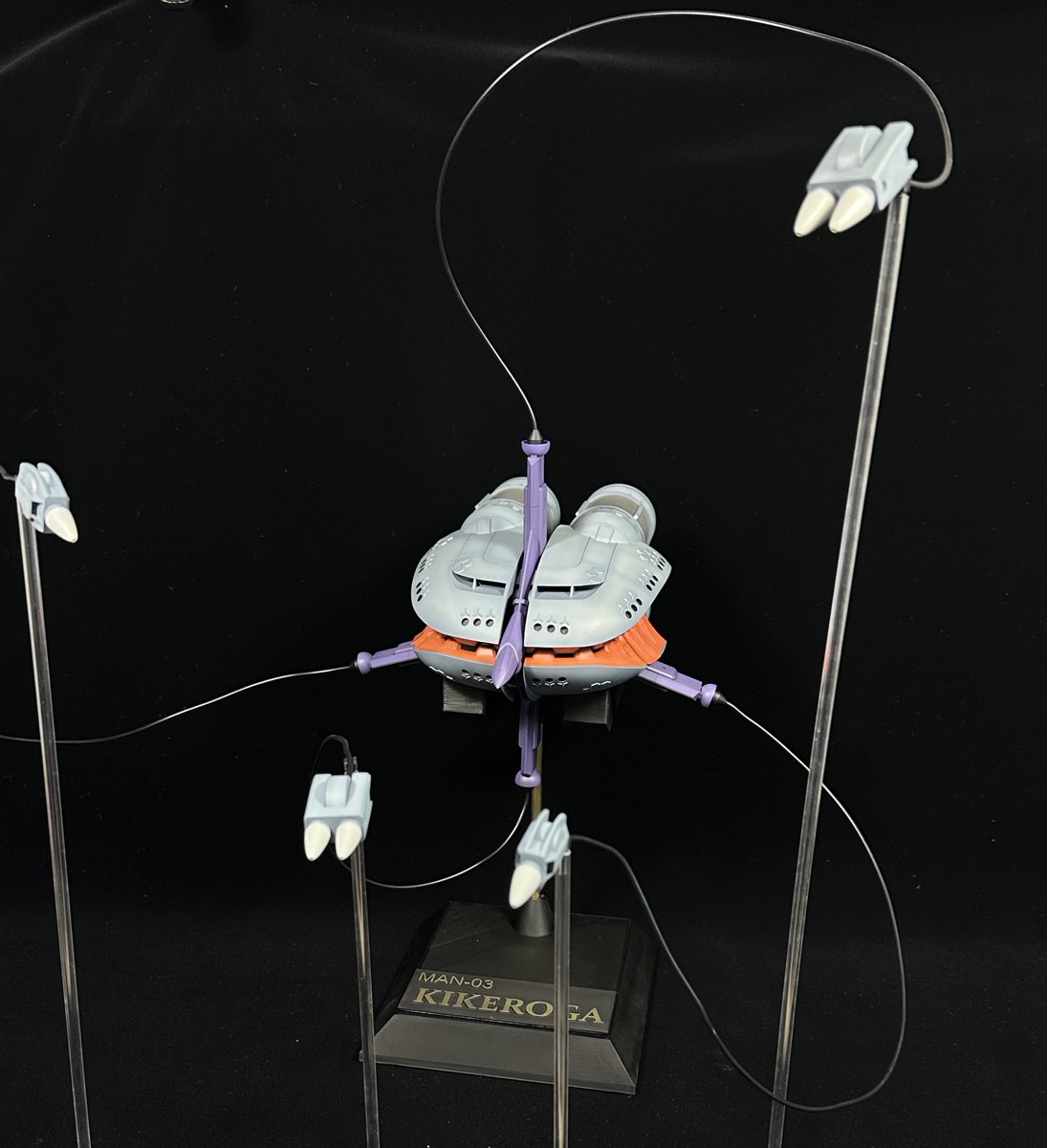 syouyuzara's tweet photo. 1/144キケロガ
自分でデータ作って3Dプリンタで出力しました。MSに変形はしないけど、一応分離はする様には作ってる。

コレも明日のマ艦展で展示するよ！

#マ艦展 https://t.co/cLpJ6Zil4Y