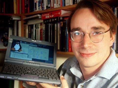ceomazex's tweet photo. In ’92 Tanenbaum said Linux kernel was obsolete. He was right. But developers were using that code while he was writing yet another paper.

Now, it  runs on 100% of the world's supercomputers and it’s inside 70% of smartphones. The version 0.1 beats a perfect, unreleased version https://t.co/fw6AWazEVl