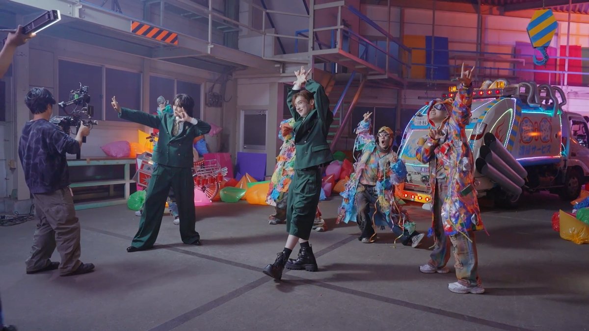 VictorMusic's tweet photo. 💎𝐑𝐎𝐈𝐑𝐎𝐌🍯

"Pa Ri Ra!!" Music Video Behind the Scene 公開！

🔗https://t.co/M4Xo2yNspX

#ROIROM_PaRiRa
#ROIROM #本多大夢 #浜川路己
@roirom_official https://t.co/7VoK1ItF5L