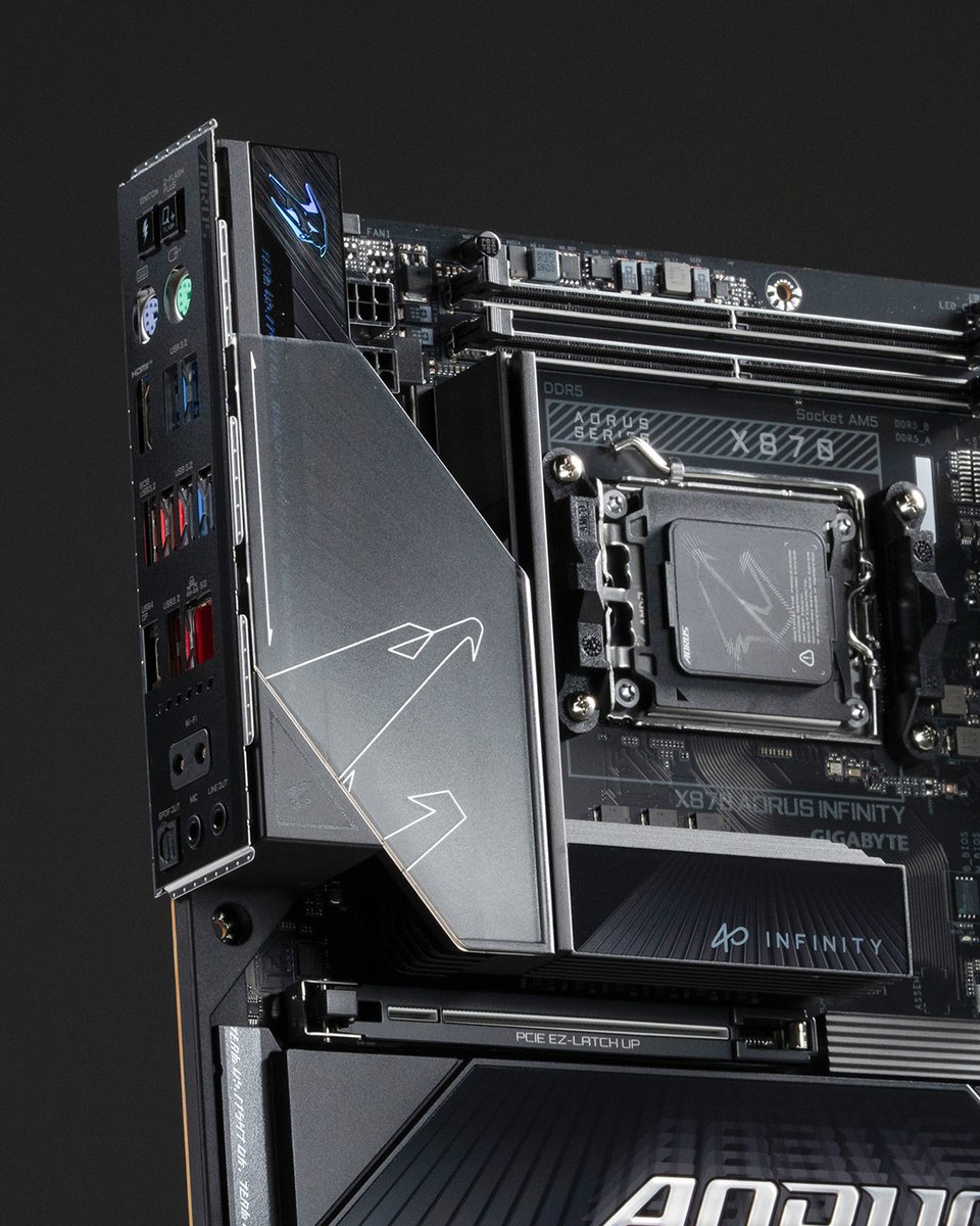 AorusOfficial's tweet photo. This is what peak hardware looks like.😎😎😎

The #X870 AORUS #INFINITY doesn't just sit there looking clean, it’s built to completely break benchmarks! We’re talking about squeezing every ounce of power from the AMD Ryzen™ 9 9950X3D2 with #X3D Turbo Mode 2.0, and pushing DDR5 memory to a ridiculous 11,400 MT/s and ultra-low memory latency down to CL24.

If you’re going to build a dream setup, you might as well make it unstoppable. 👑